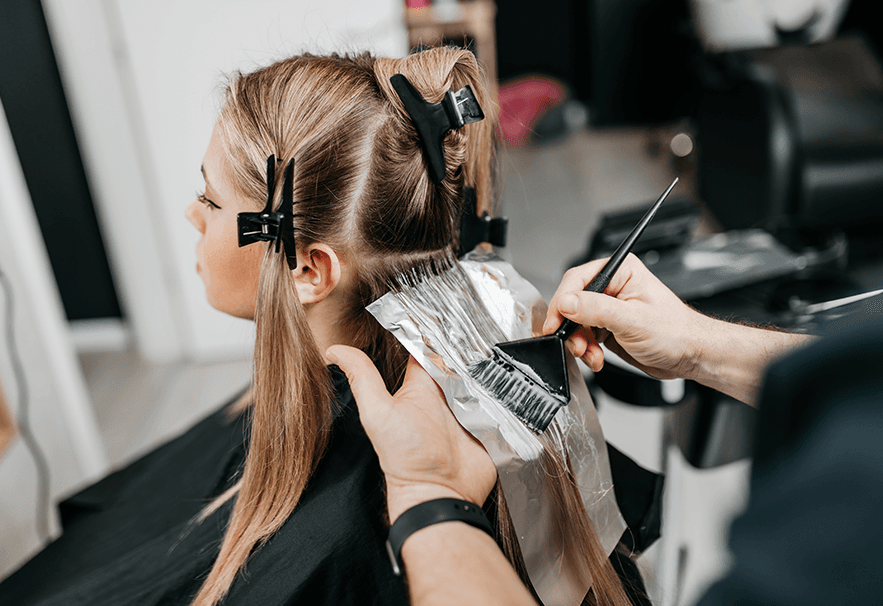 Kappersbehandeling bij Yagmur Avci Hair & Beauty in Krommenie